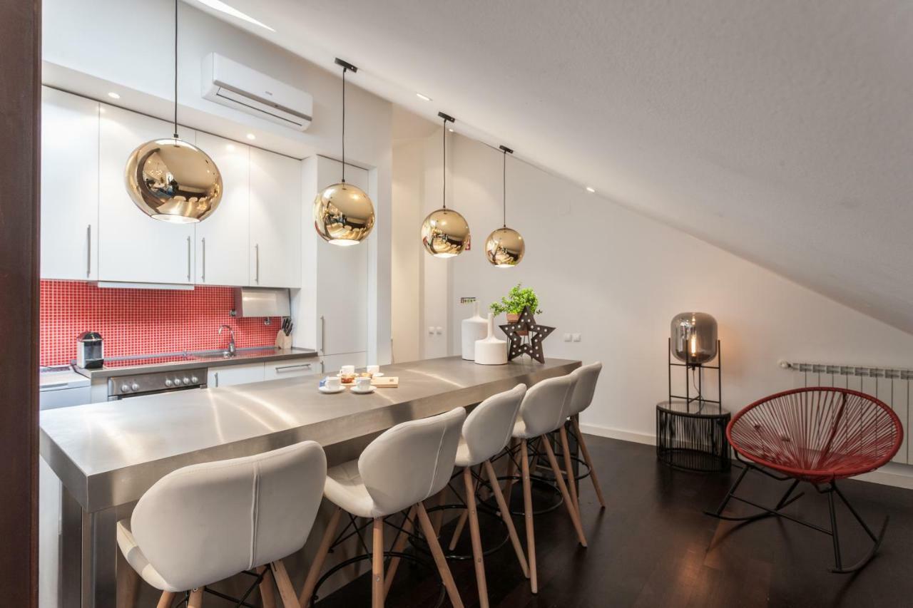 Explore Vibrant Lisbon From A Designer Loft At Casa Da Barroca Exterior photo